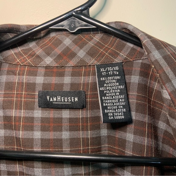 Men’s Button up Brown Plaid Shirt - Picture 3 of 5